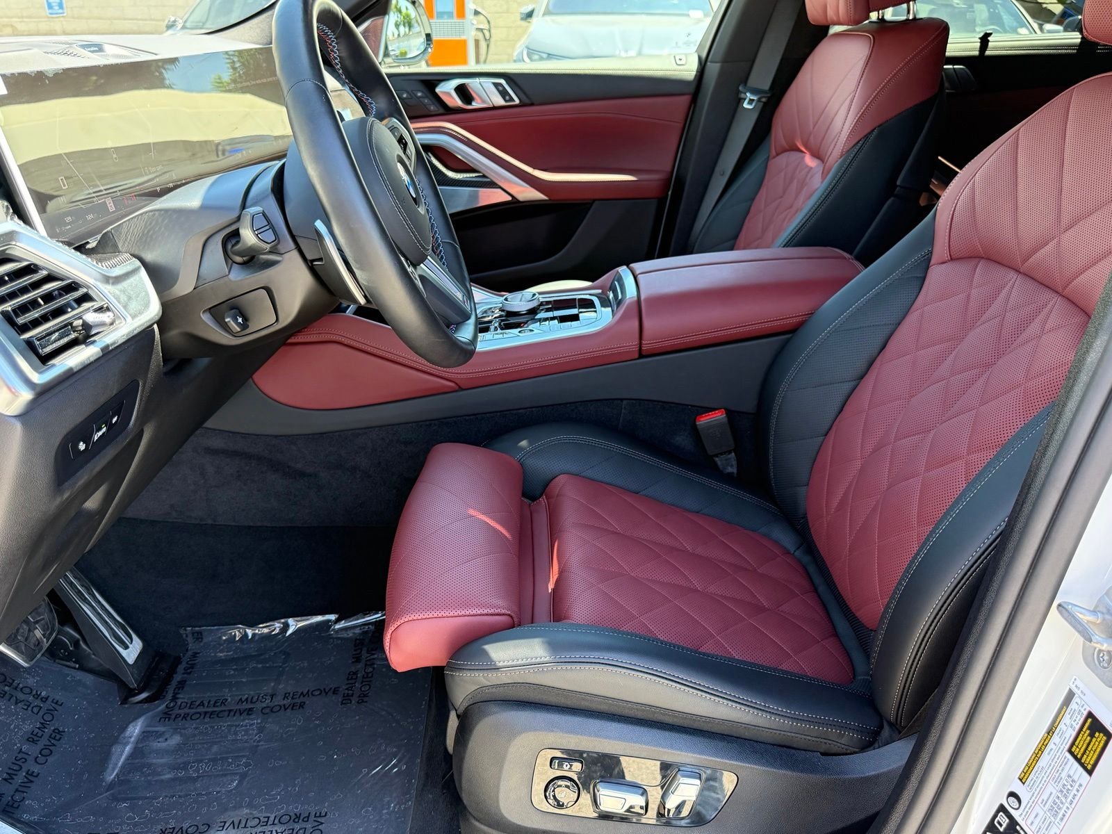 Used 2026 Alpine White BMW M60i image 21