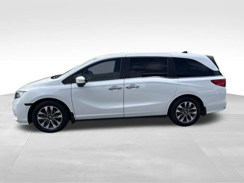 Used 2022 White Honda EX-L image 2