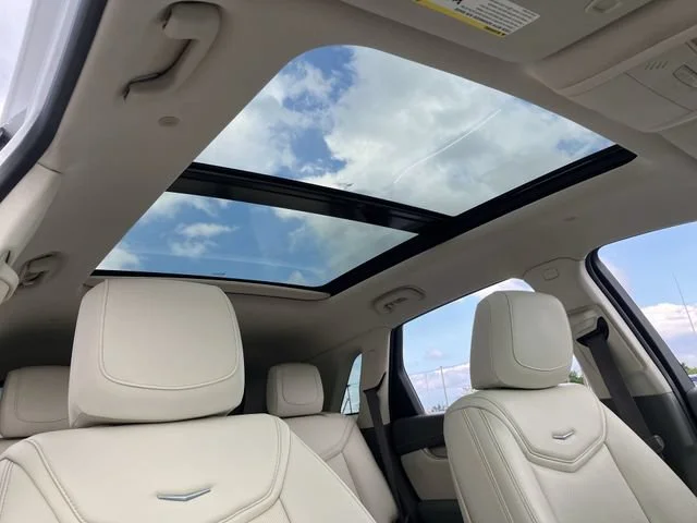 Used 2017 White Cadillac Luxury AWD image 18