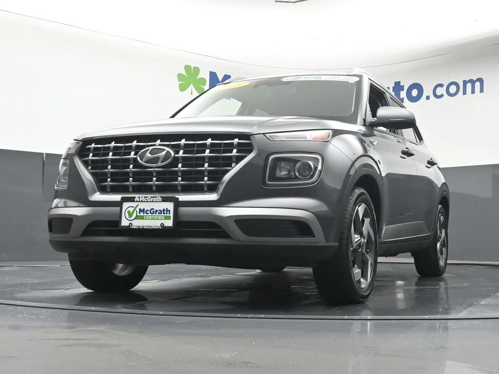 Certified Used 2025 Gray Hyundai SEL image 7