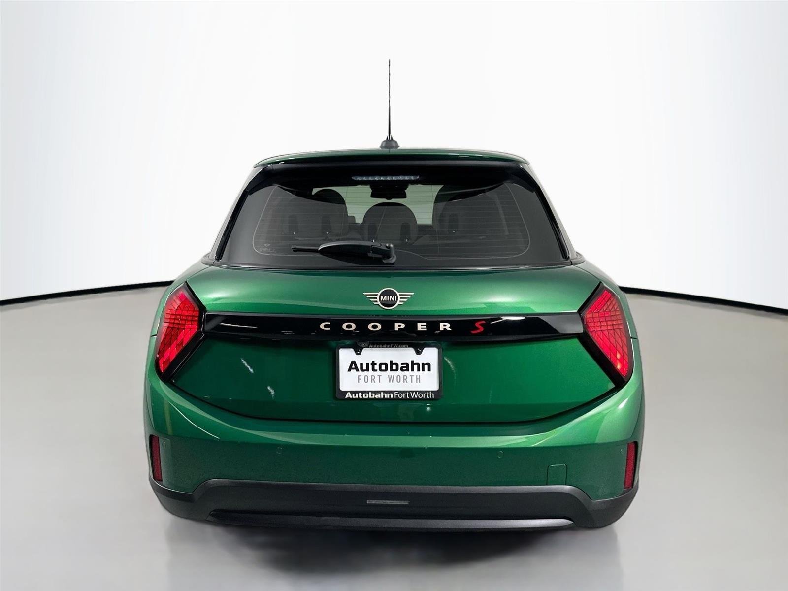 Used 2025 British Racing Green IV Metallic MINI Cooper S image 5