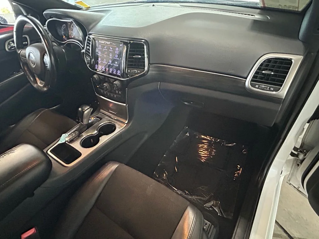 Used 2020 Bright White Clearcoat Jeep Altitude image 34