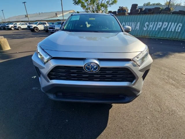 Used 2024 Silver Toyota XLE image 40