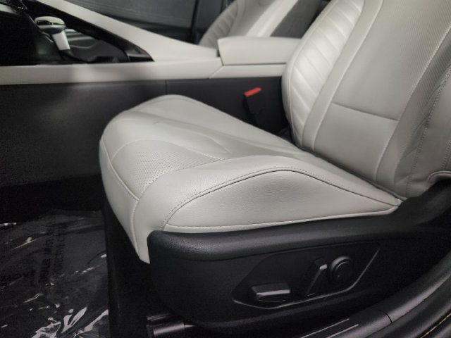 2023 Hyundai Elantra Limited - Photo 12