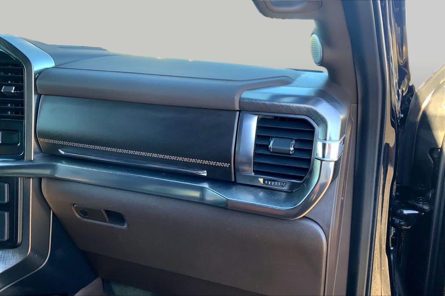 Used 2021 Agate Black Metallic Ford King Ranch image 18