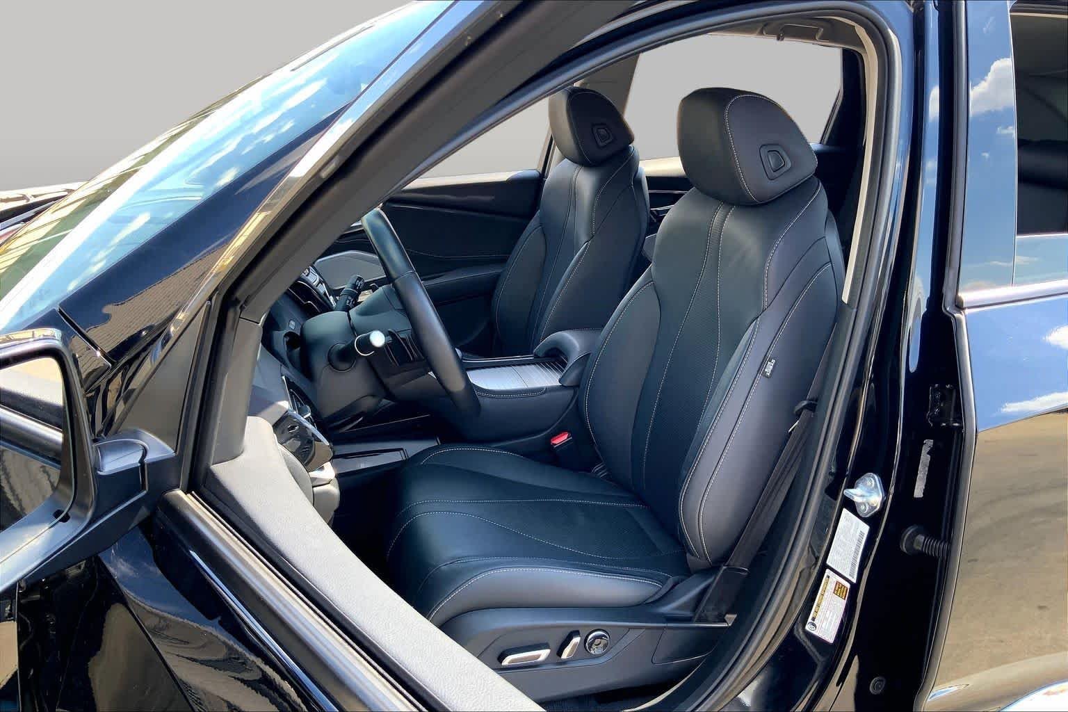 Used 2022 Majestic Black Pearl Acura w/Technology Package image 8