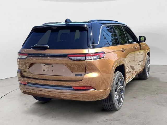 New 2026 Copper Shino Metallic Clearcoat Jeep SUMMIT 4X4 image 6
