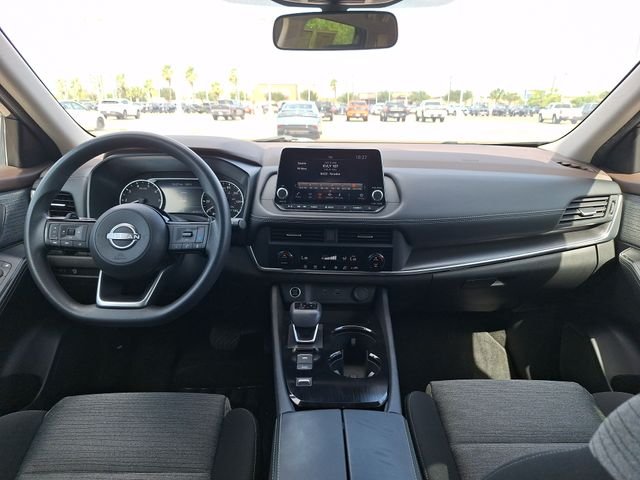 Used 2023 Gray Nissan SV image 13