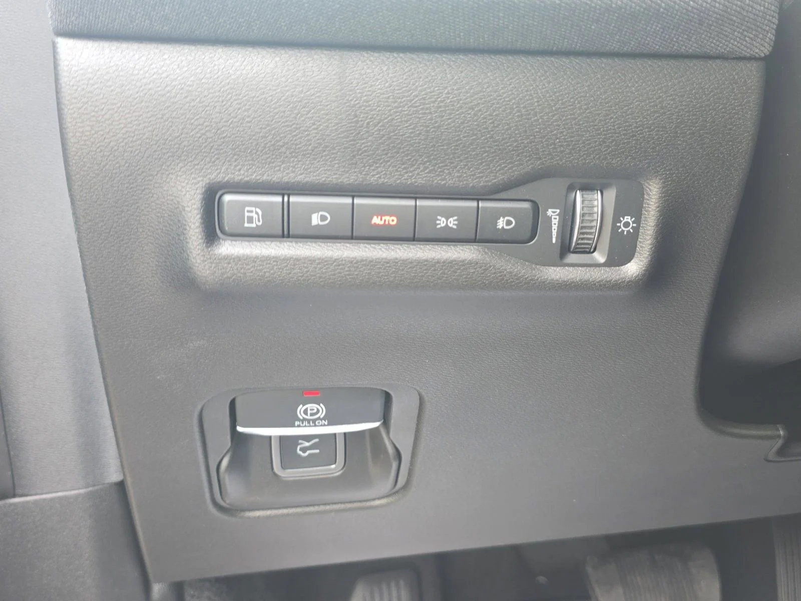 New 2026 Sting-Gray Clearcoat Jeep Laredo image 25