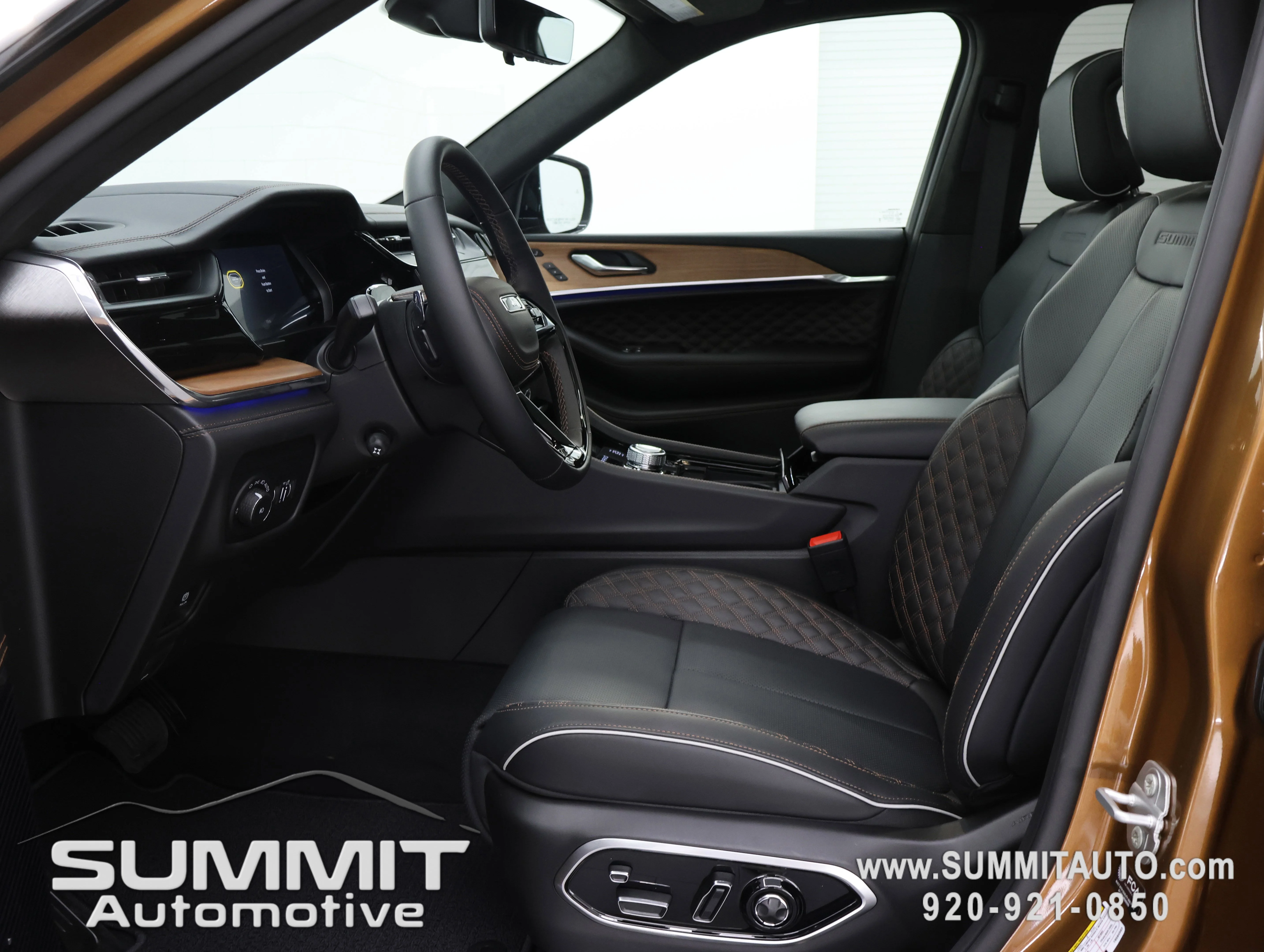 New 2026 Copper Shino Metallic Clear-Coat Exterior Paint Jeep Summit image 7
