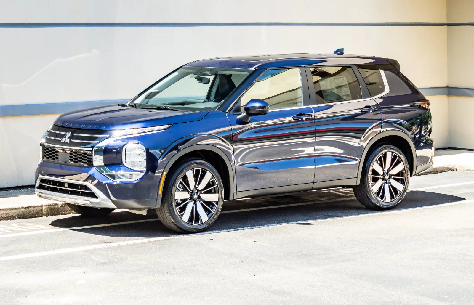 New 2026 Blue Mitsubishi SE 1.5T S-AWC image 3