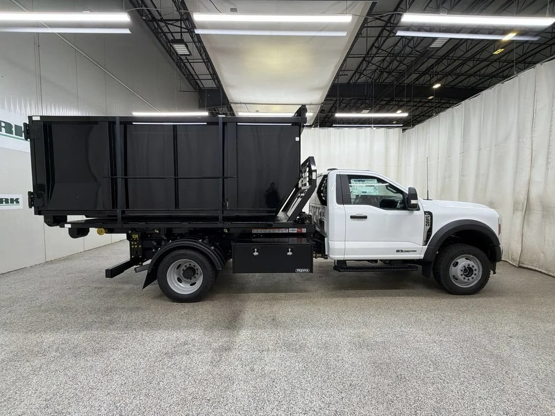 New 2026 Oxford White Ford F-550® XL image 5