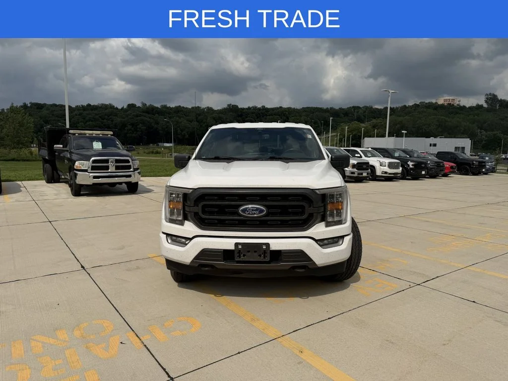 Used 2021 Oxford White Ford XLT image 1