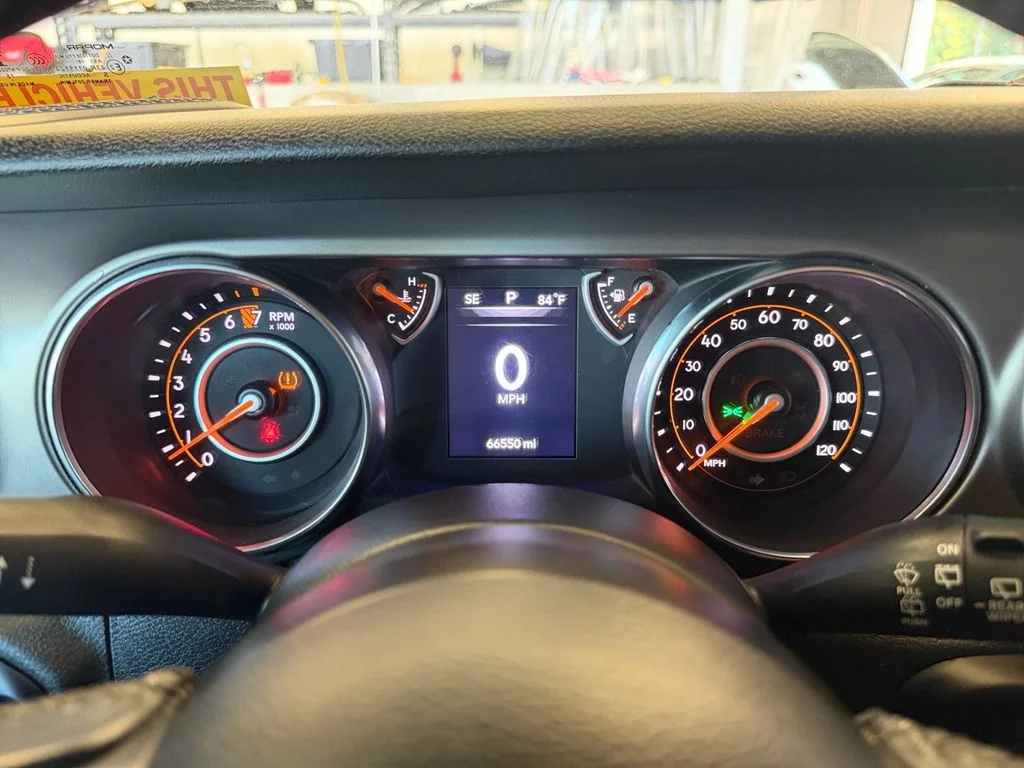 Used 2019 Yellow Jeep Unlimited Sport S image 20