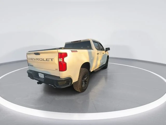 Used 2021 White Chevrolet LT Trail Boss image 8