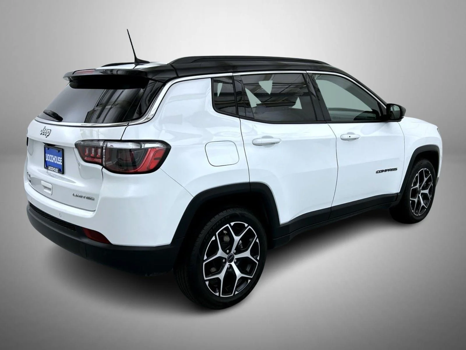 Used 2025 White Jeep Limited image 5