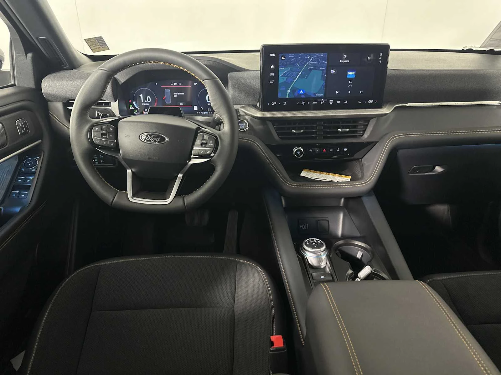 New 2026 Carbonized Gray Metallic Ford Tremor image 25