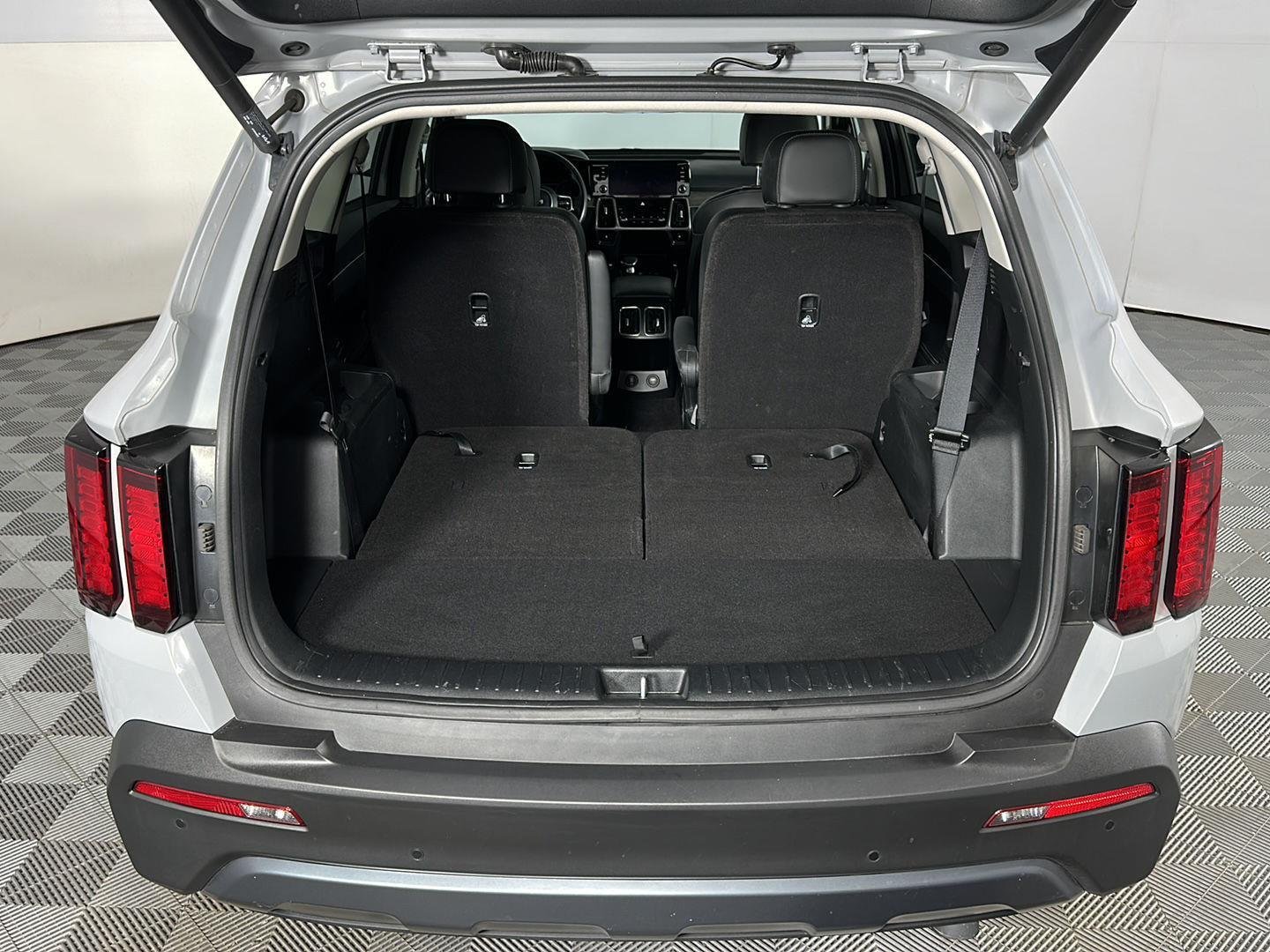 Used 2023 Wolf Gray Kia X-Line EX image 11