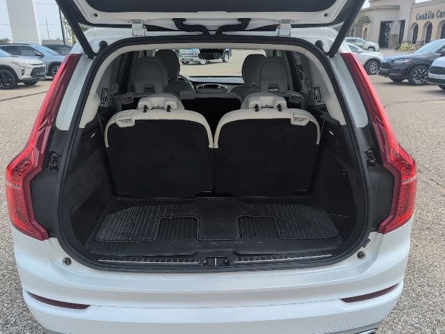 Used 2019 White Volvo T6 Momentum image 20