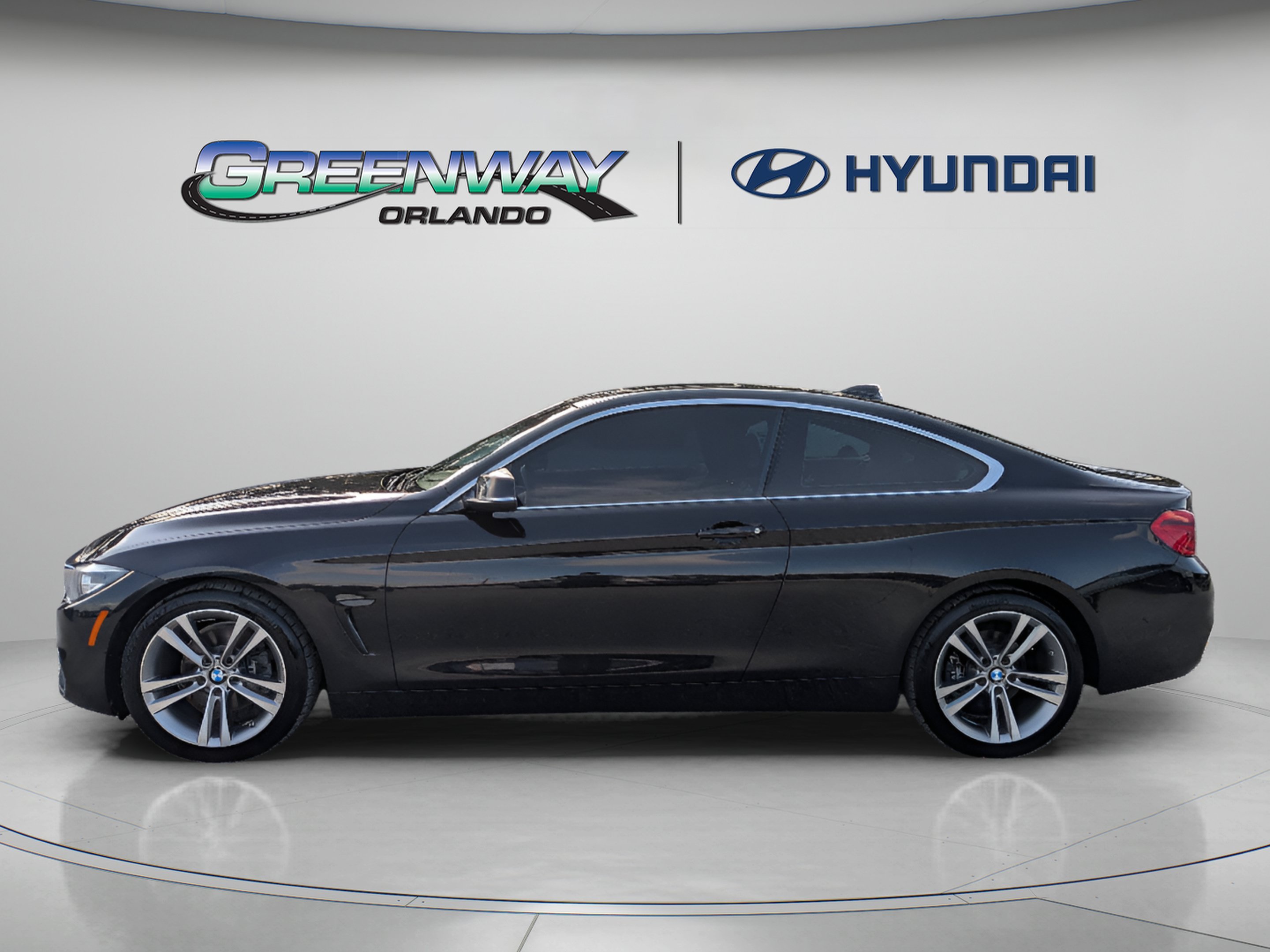 Used 2019 Black Sapphire Metallic BMW 430i image 5
