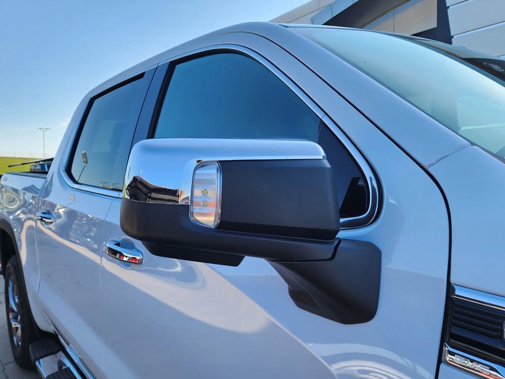 2026 GMC Sierra 1500 SLT - Photo 12