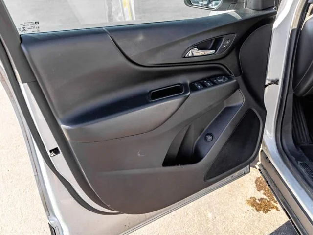 2022 Chevrolet Equinox LT - Photo 9