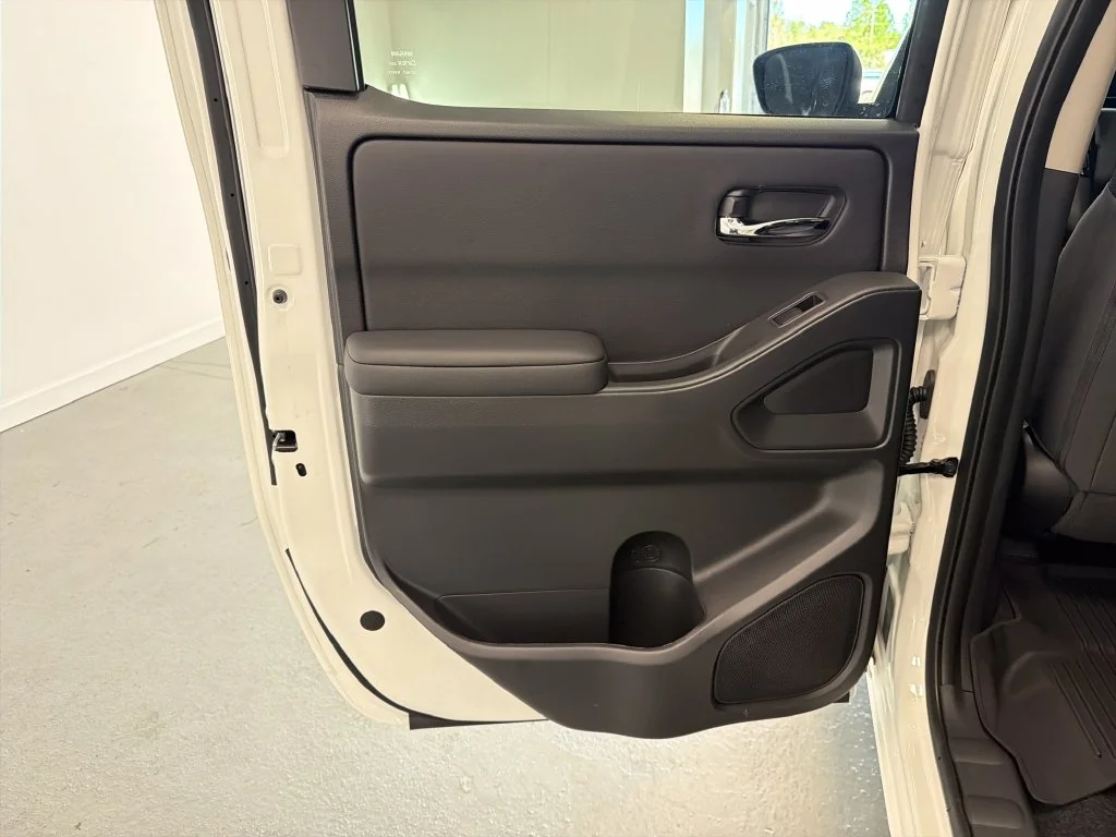 New 2027 White Nissan SV image 8