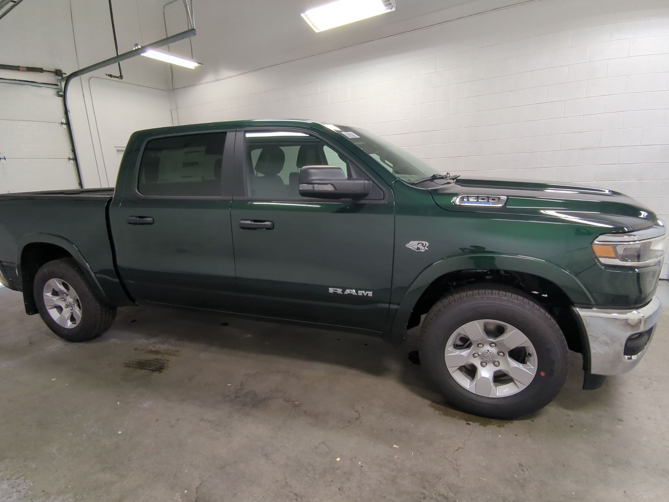 New 2026 Serrano-Green Metallic Exterior Paint RAM Big Horn image 3