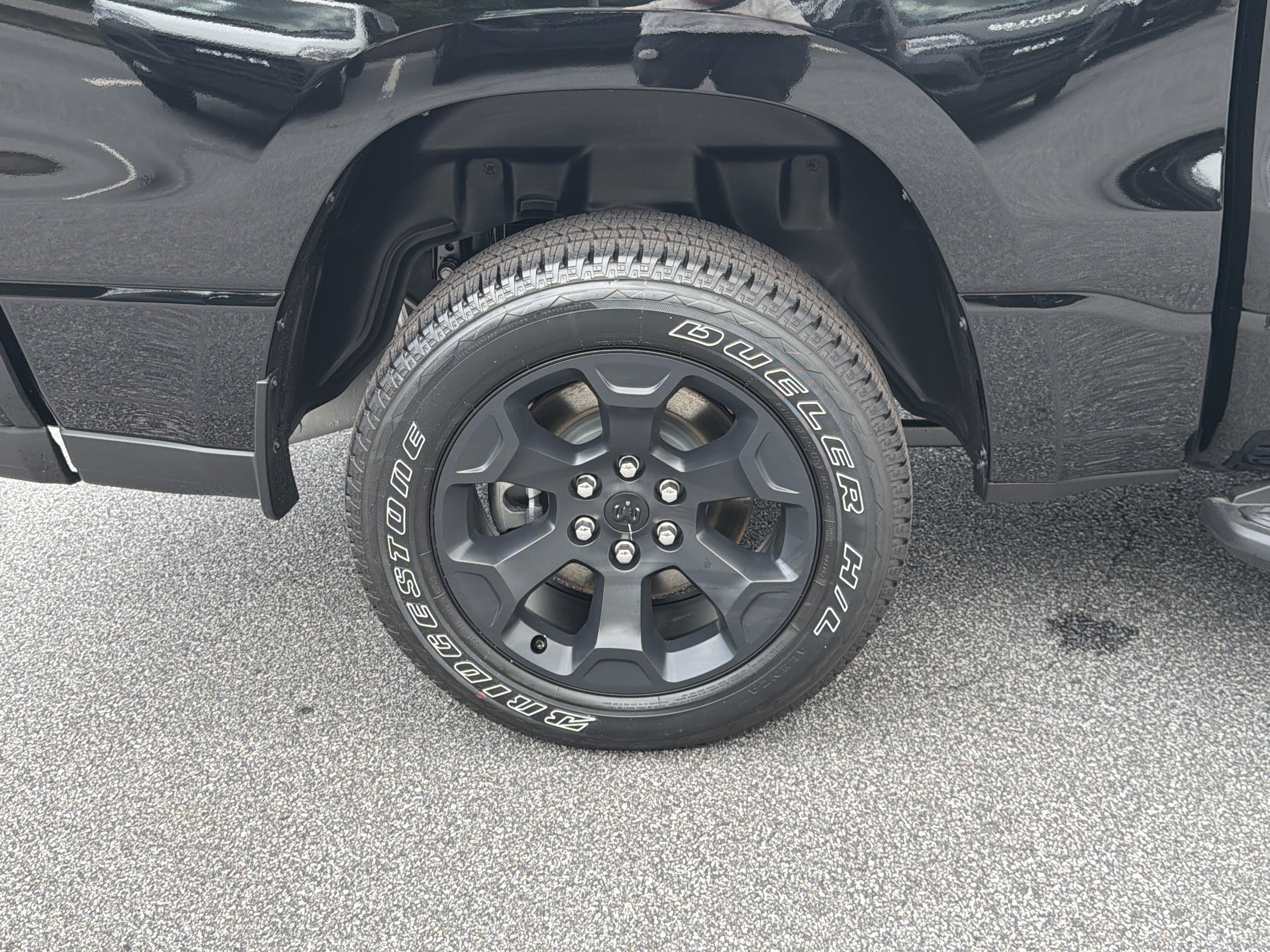 New 2026 Diamond Black Crystal Pearl-Coat Exterior Paint RAM Express image 21
