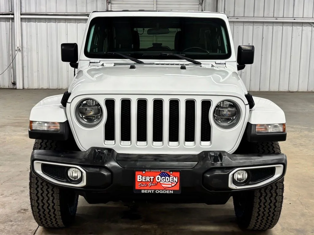 Used 2021 White Jeep Unlimited Sahara image 2