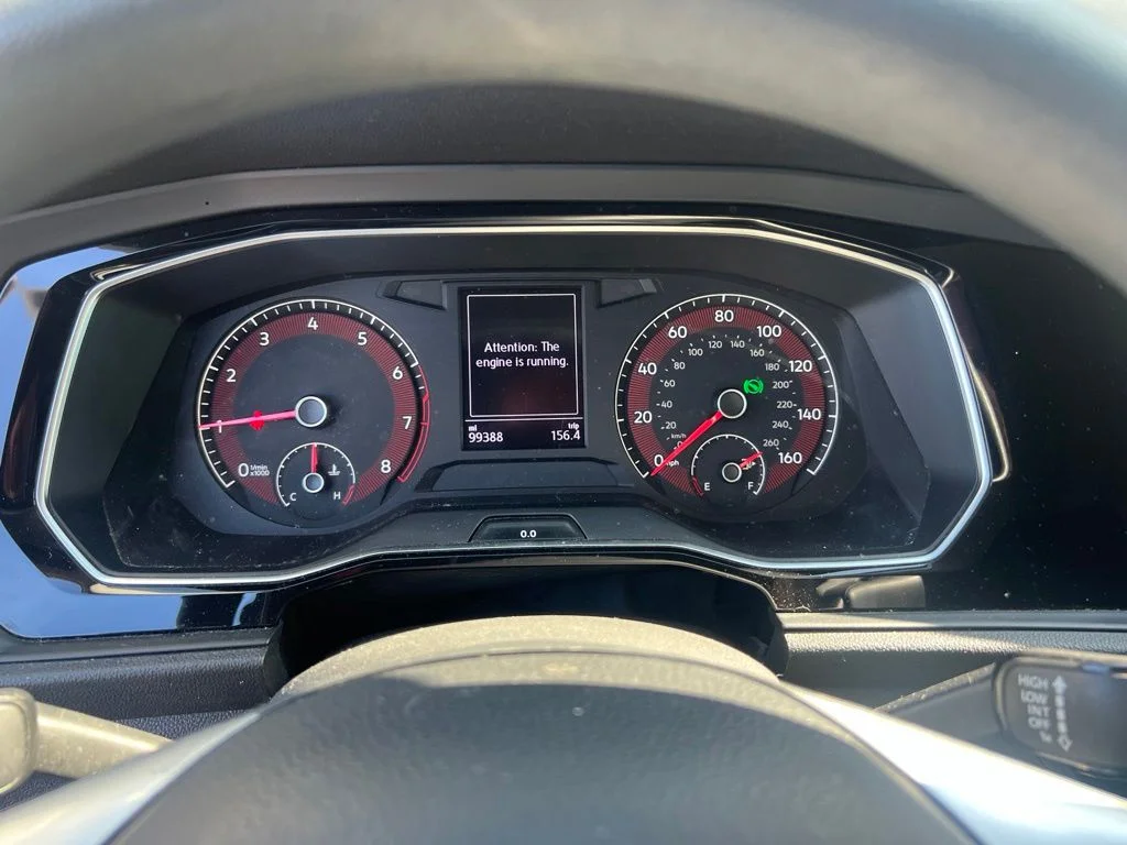 Used 2019 White Volkswagen  image 2