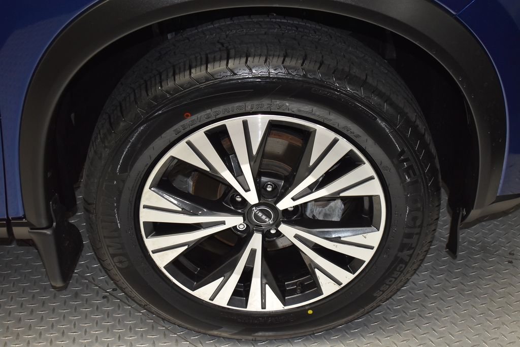 Used 2023 Blue Nissan SV image 32