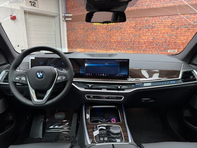 2025 BMW X5 50e - Photo 12