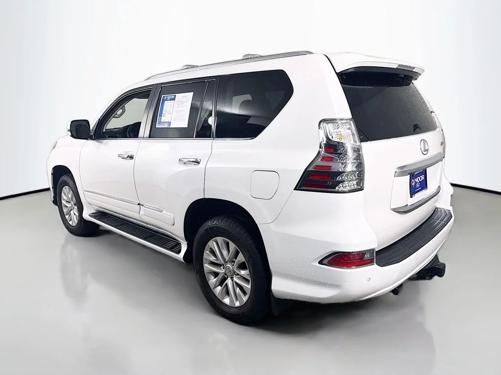 Used 2019 Starfire Pearl Lexus Premium image 10