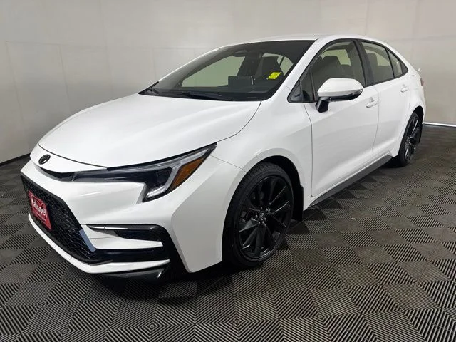 New 2026 Ice Cap Toyota  SE image 7