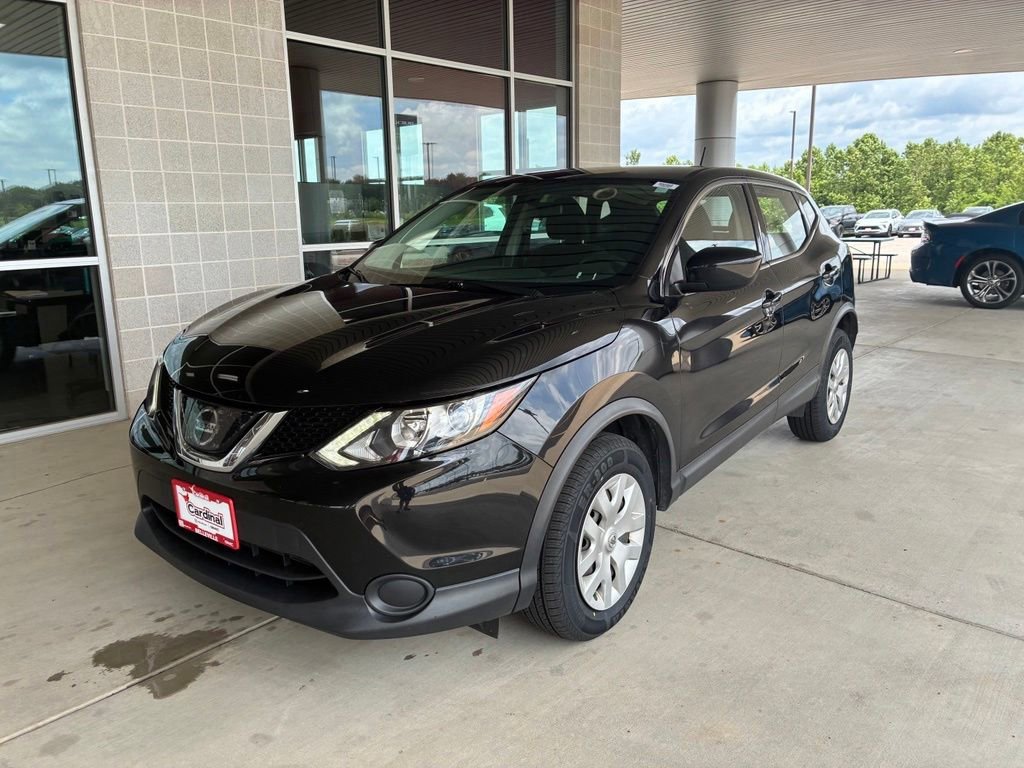 Used 2019 Nissan Rogue Sport S with VIN JN1BJ1CR8KW313483 for sale in Belleville, IL