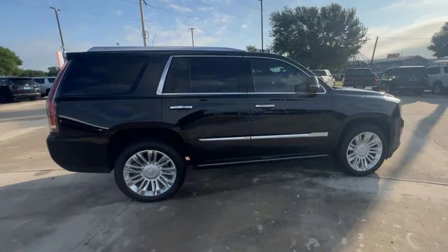 Used 2019 BLACK RAVEN Cadillac Platinum image 9