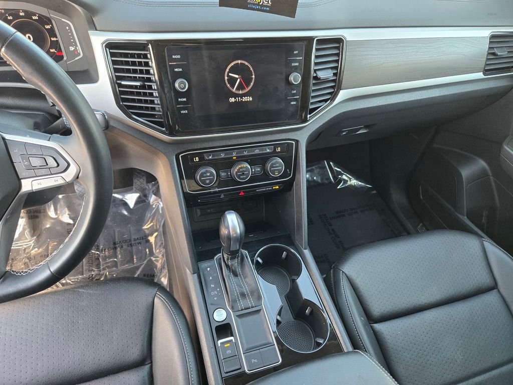 Used 2022 Gray Volkswagen 3.6L V6 SE w/Technology image 17