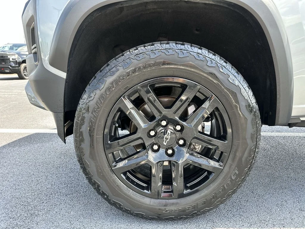 Used 2024 Gray Chevrolet Trail Boss image 16