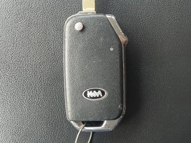 2021 Kia Sorento LX - Photo 32