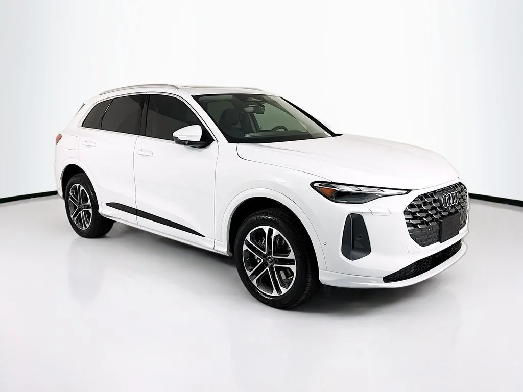 Used 2026 White Audi  image 3