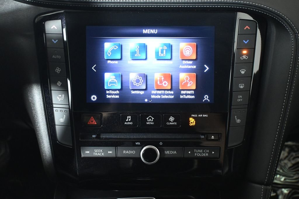 Certified Used 2023 Black INFINITI LUXE image 22