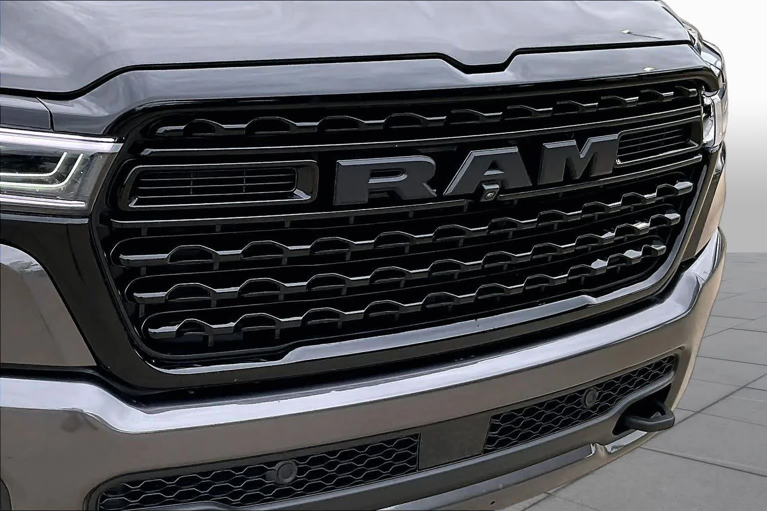 Used 2026 Granite Crystal Metallic Clearcoat Ram Limited image 29