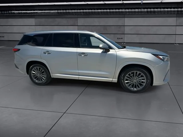 Used 2025 Silver Lexus 350 image 9