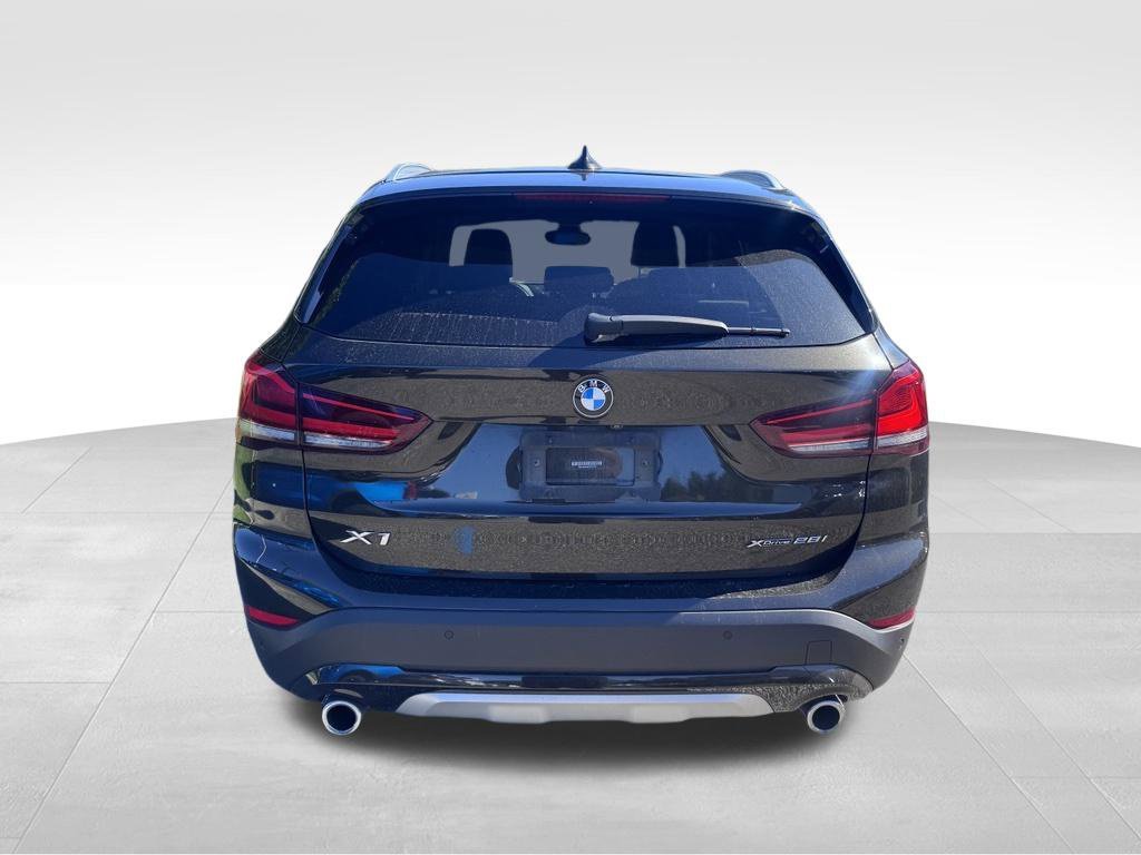 Used 2020 Dark Olive Metallic BMW xDrive28i image 4