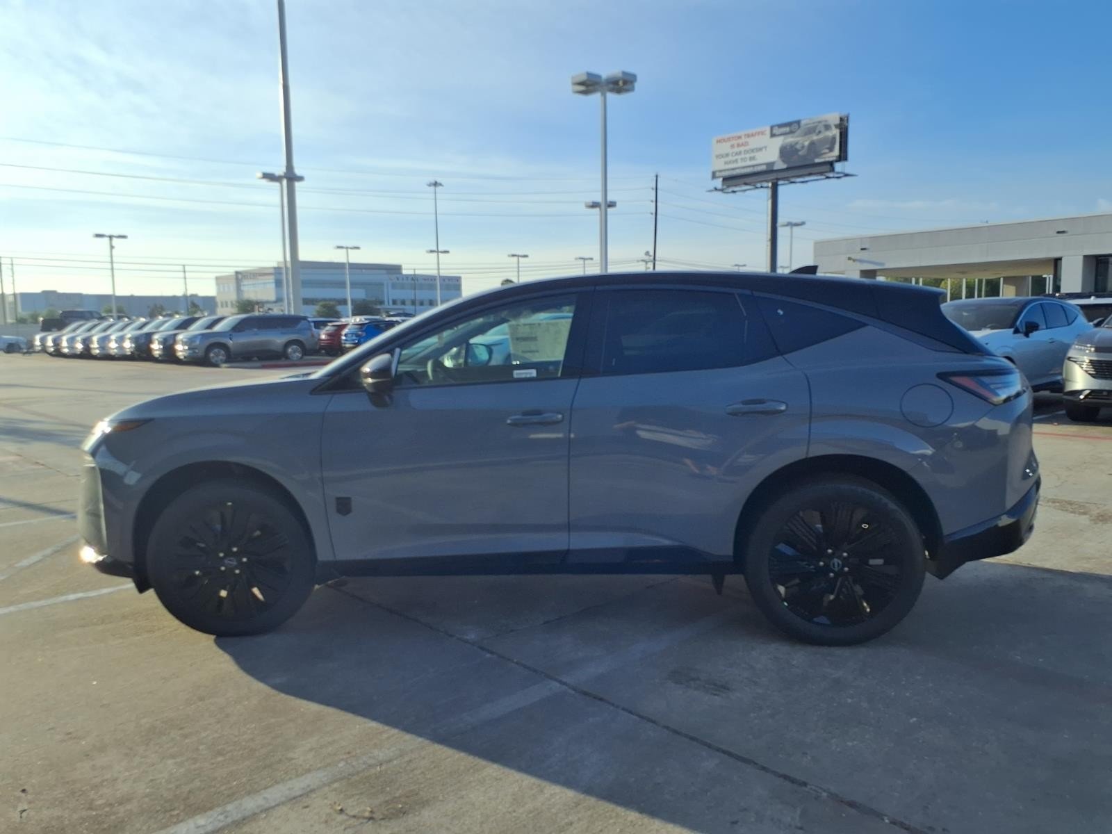2027 Nissan Murano photo 8 of 25