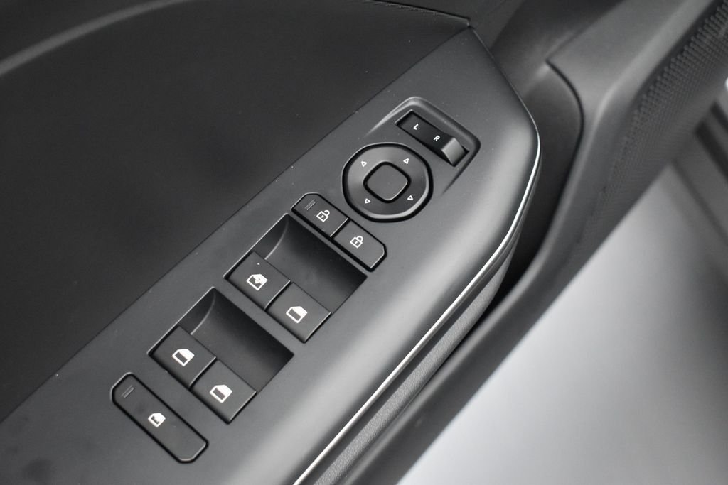 New 2026 Steel Gray Kia LXS image 6