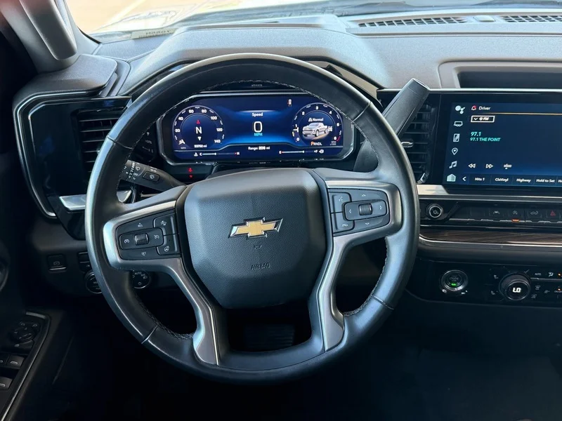 Used 2023 Summit White Chevrolet LT image 14