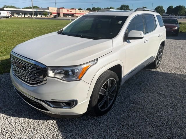 Used 2019 White GMC Denali image 2