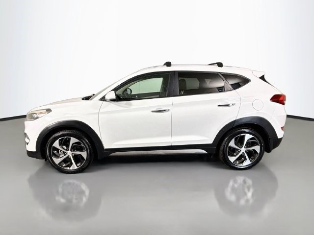 Used 2017 Dazzling White Hyundai Limited image 4